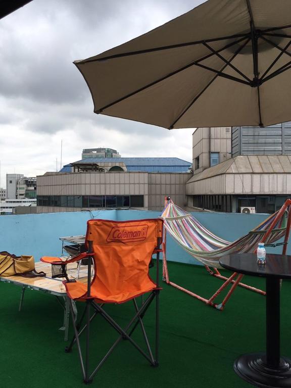 Отель Hongdae Jk House Сеул Экстерьер фото
